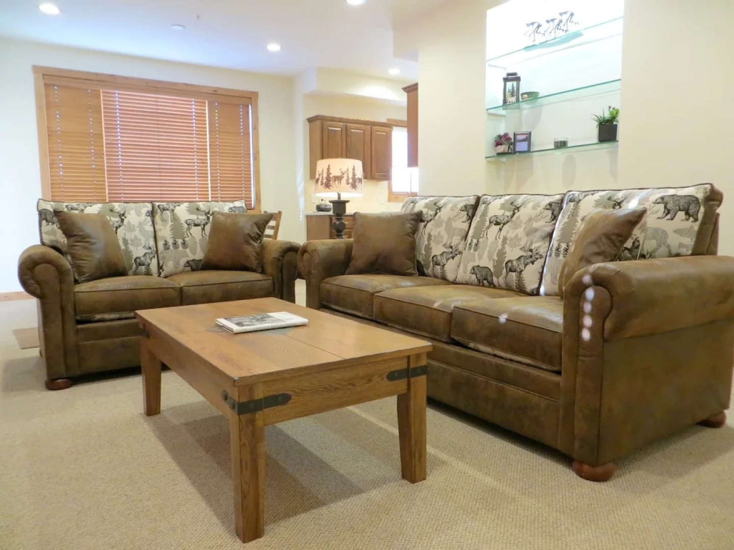 Crested Mountain North by CB Lodging