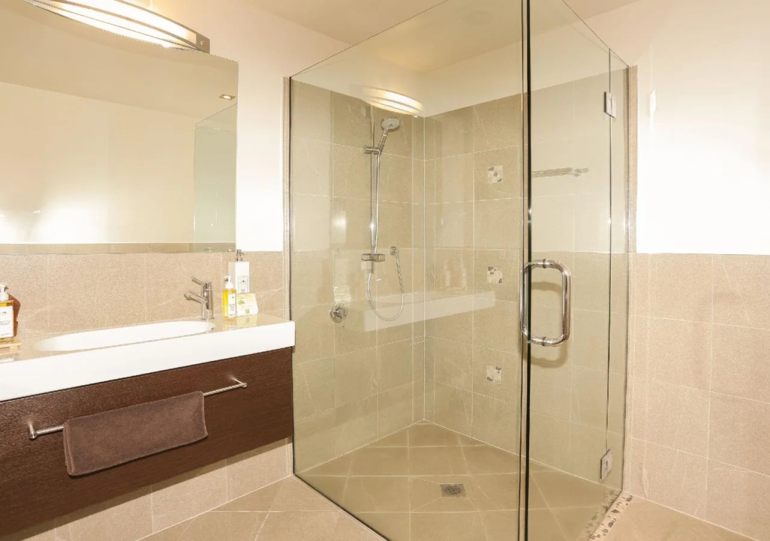 Village Lake Apartments