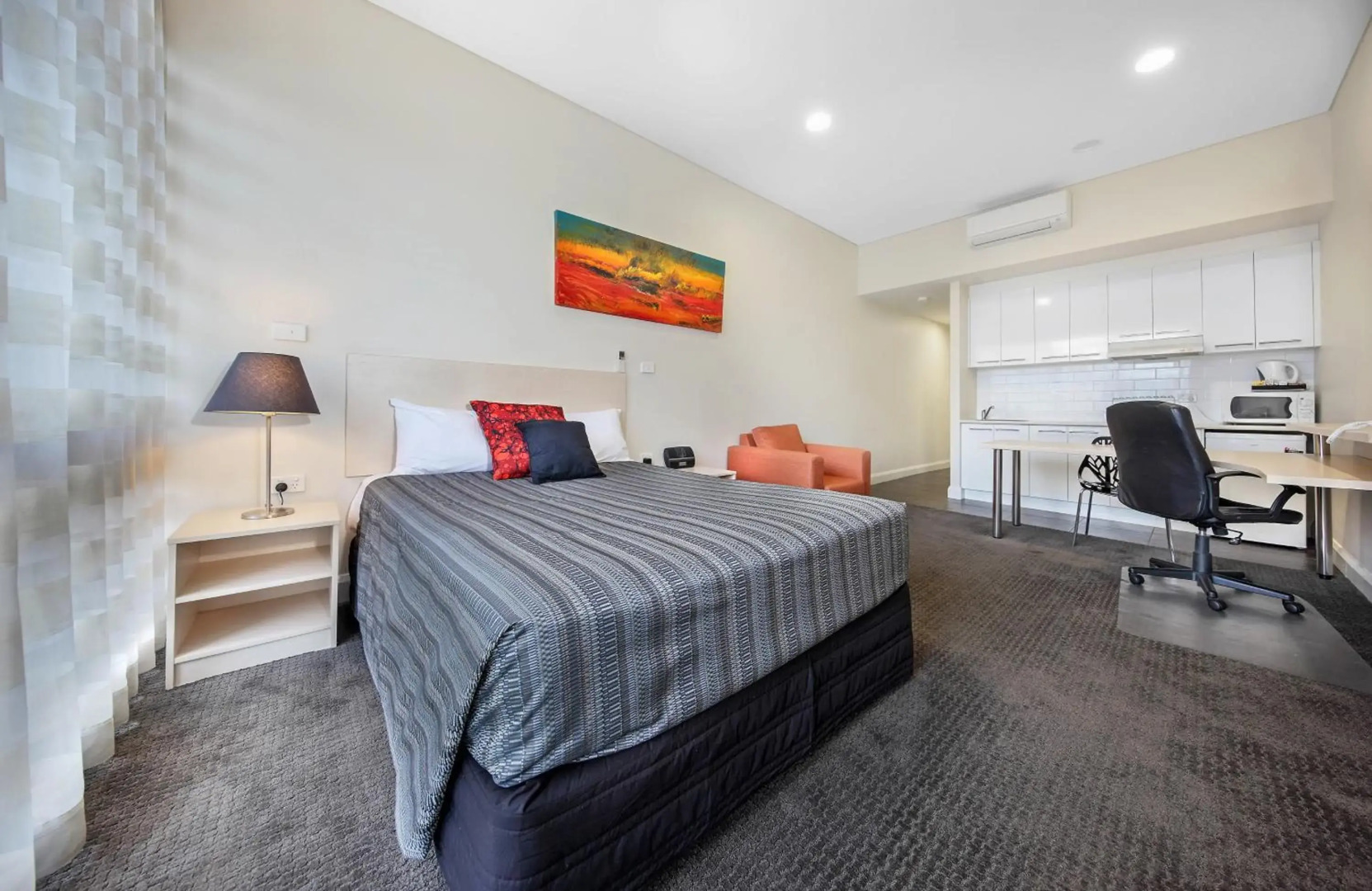 Belconnen Way Hotel Motel and Serviced Apartments