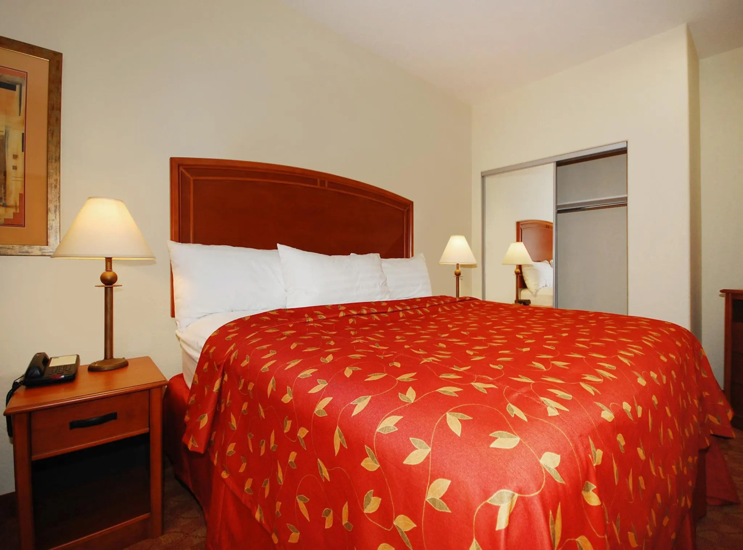 Best Western Plus San Antonio East Inn & Suites