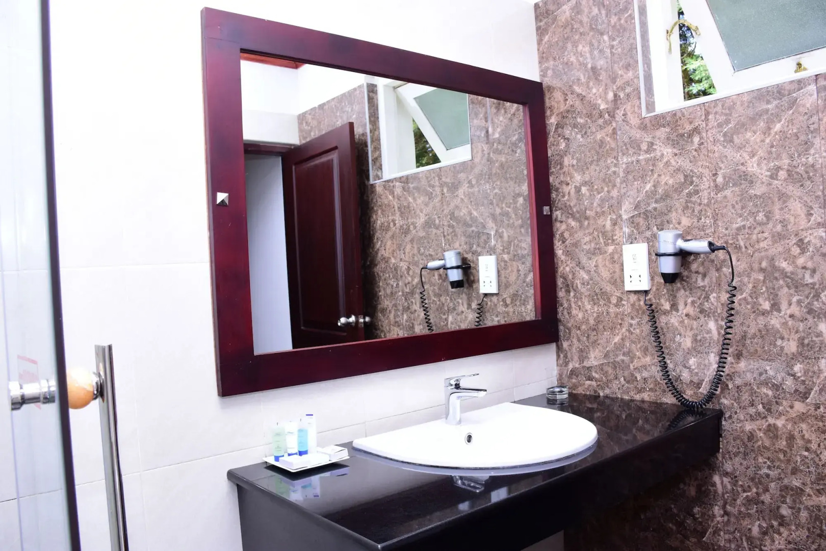 Mirage Kings Cottage