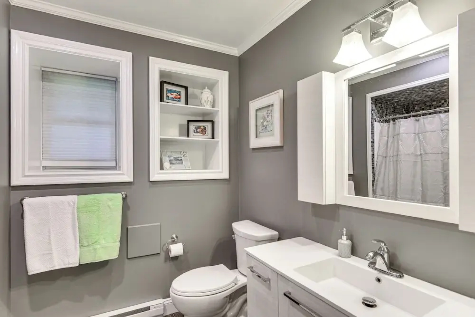 Bright Narragansett Beach Escape w/ Deck & Yard!