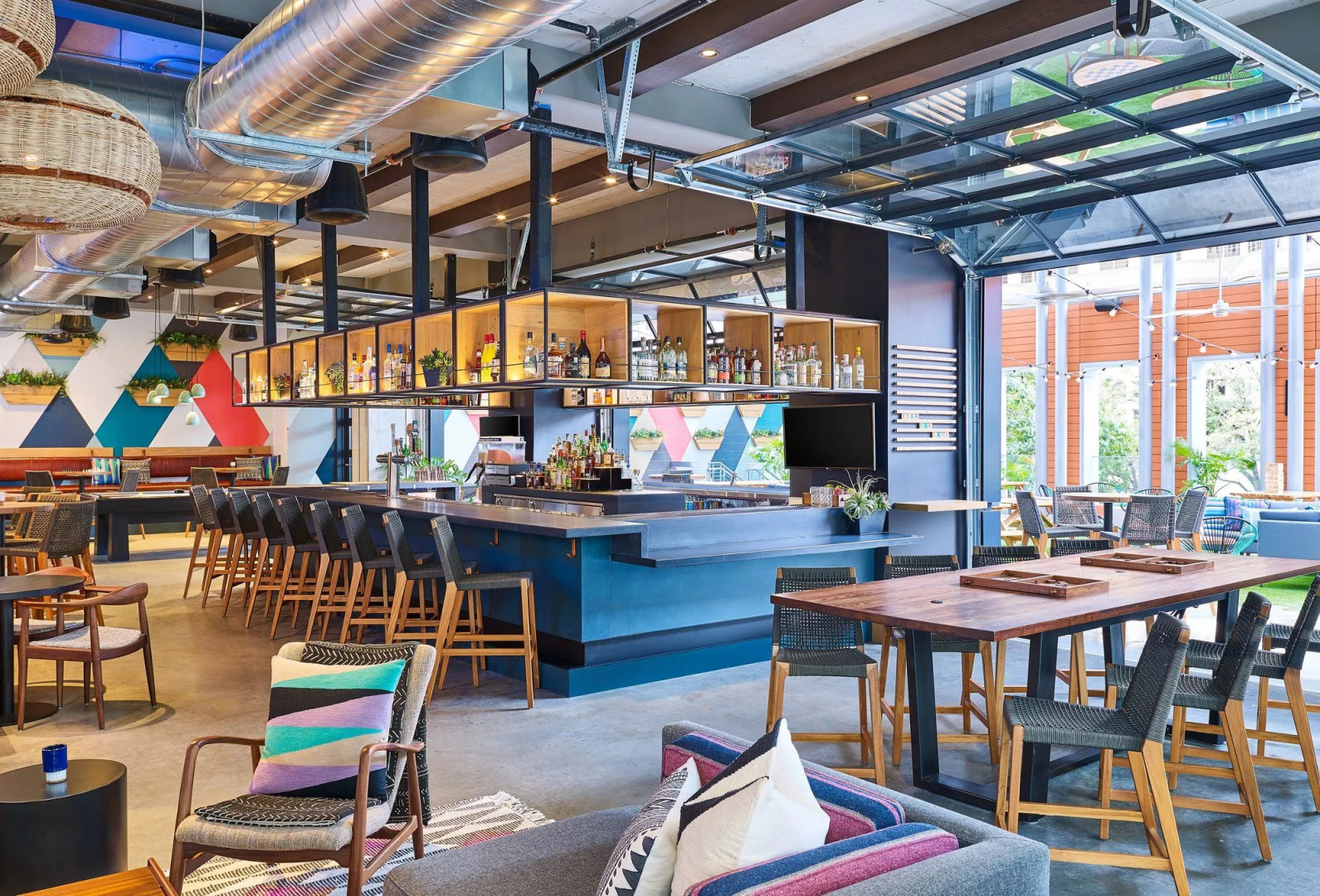 Element Austin Downtown