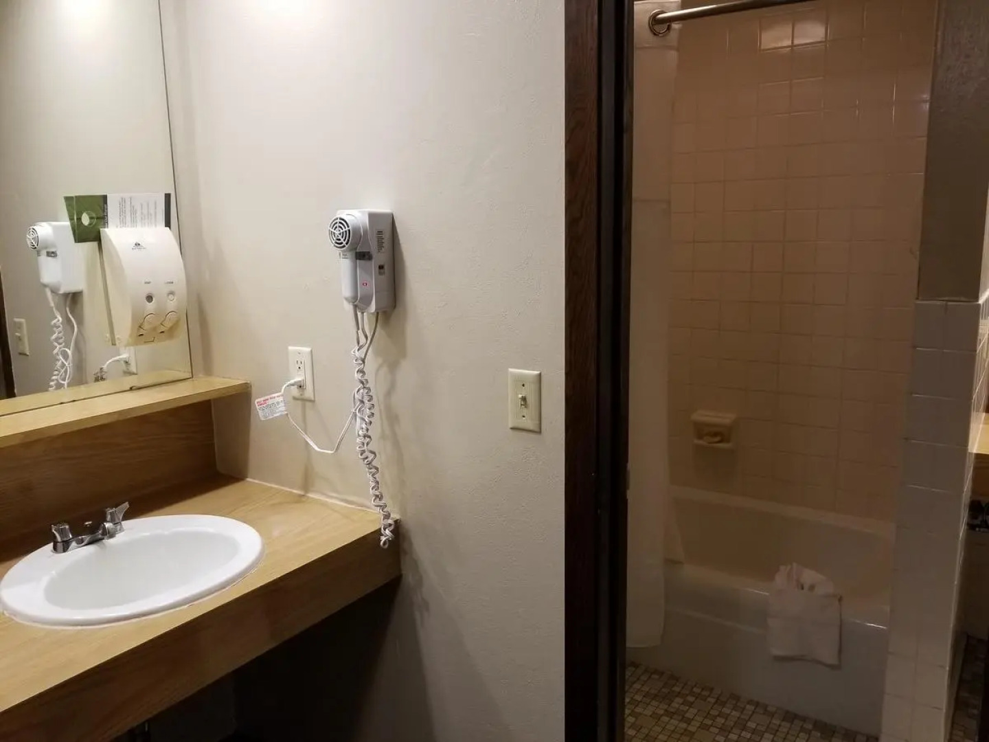 Americas Best Value Inn Hinckley