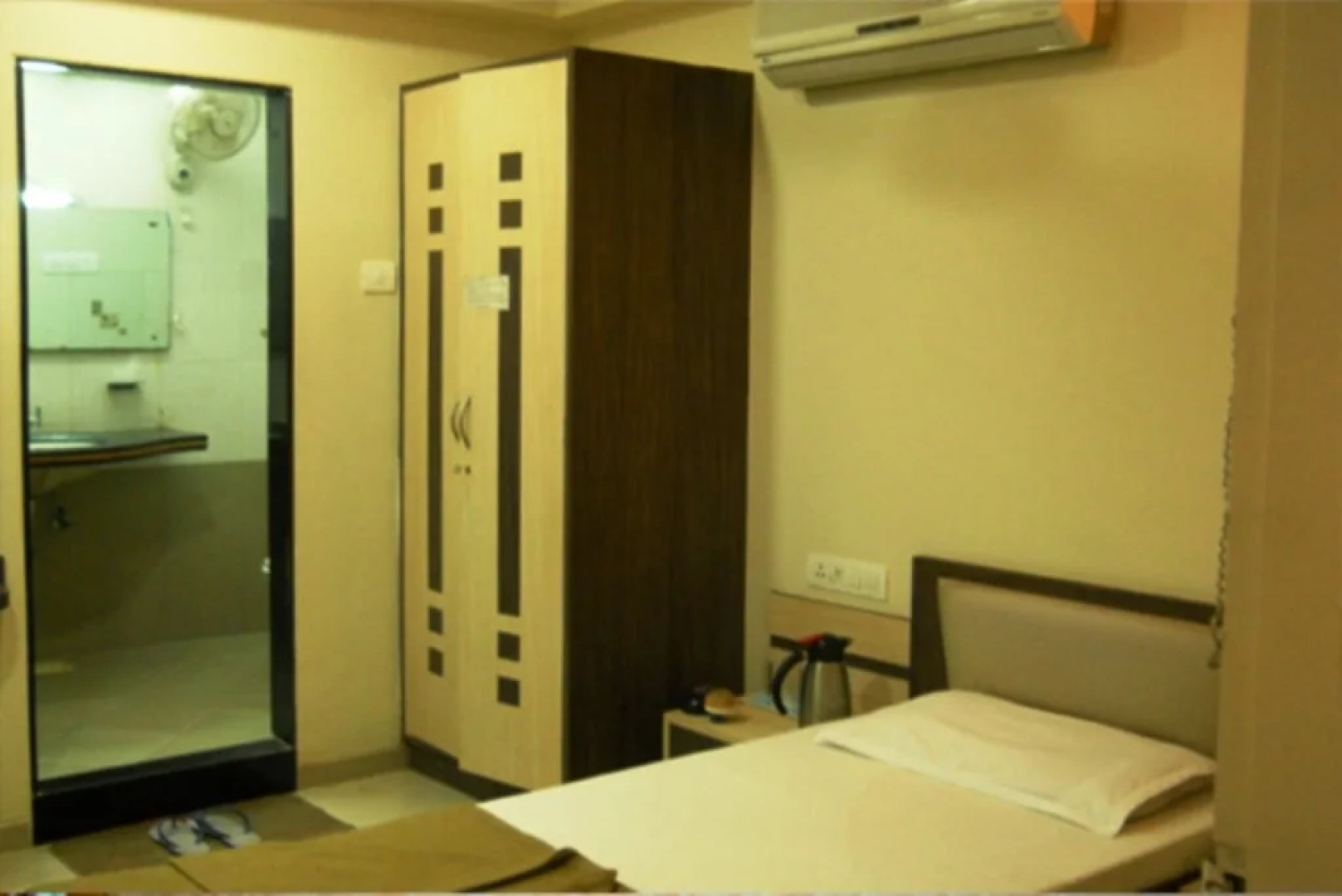 Hotel Galaxy Residency