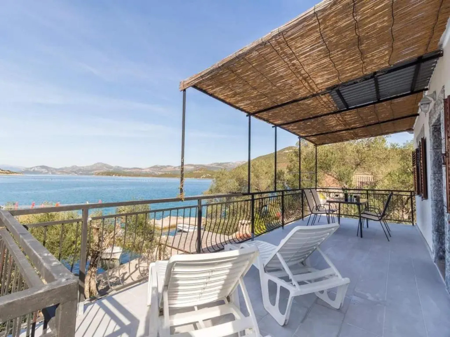 Apartments Vlahusi'c