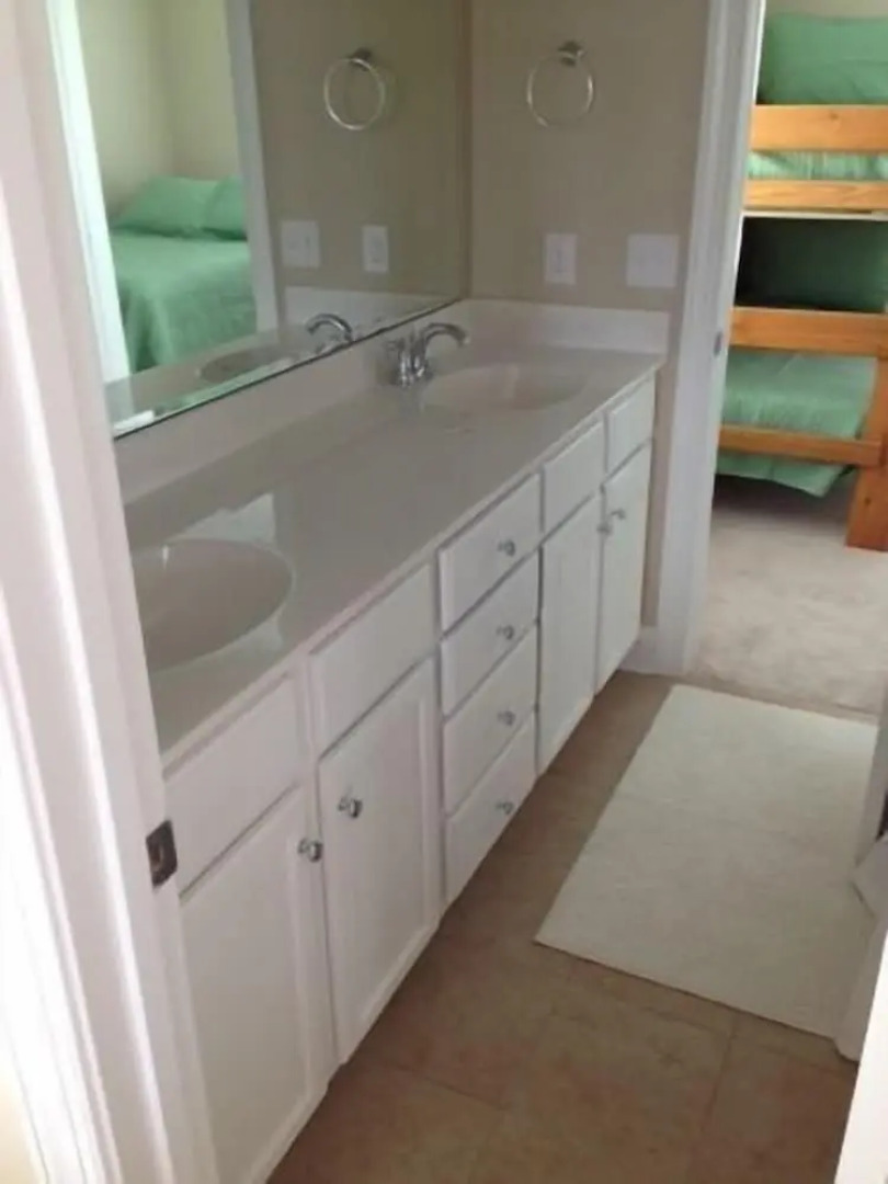 Fishers By The Sea 4 Bedroom Home by RedAwning