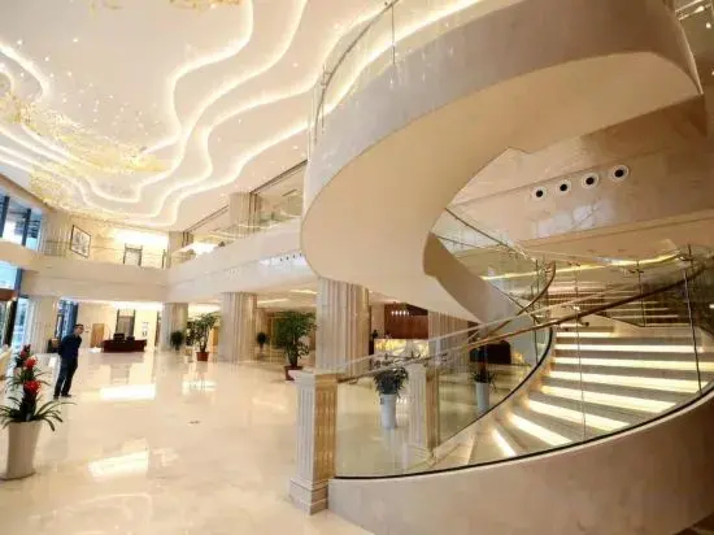 Huatong Hotel