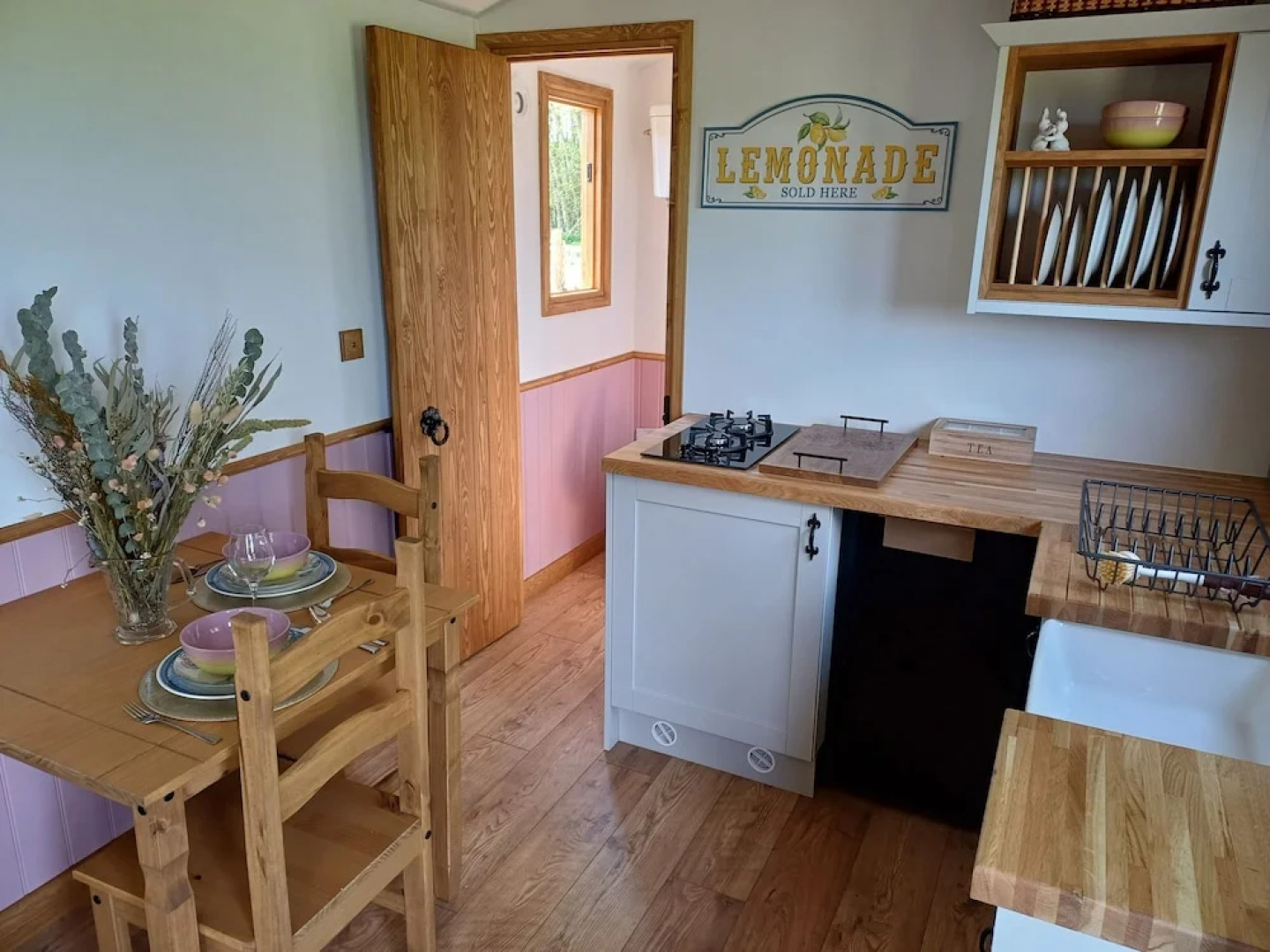 The Heartwood - Luxury Cabin Near York