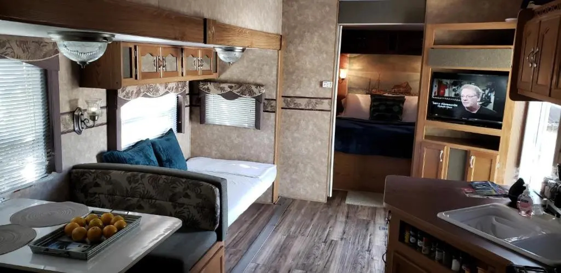 Tiny House RV, Kayak