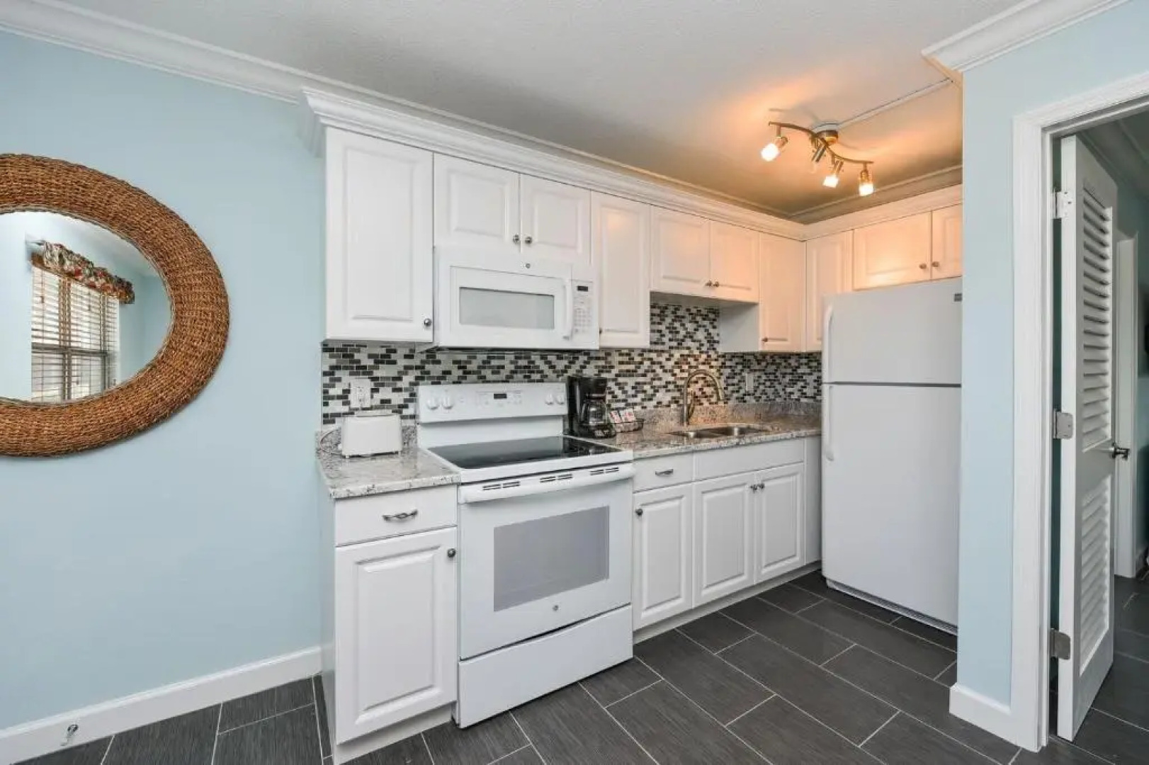 Gulf Holiday by Beachside Management