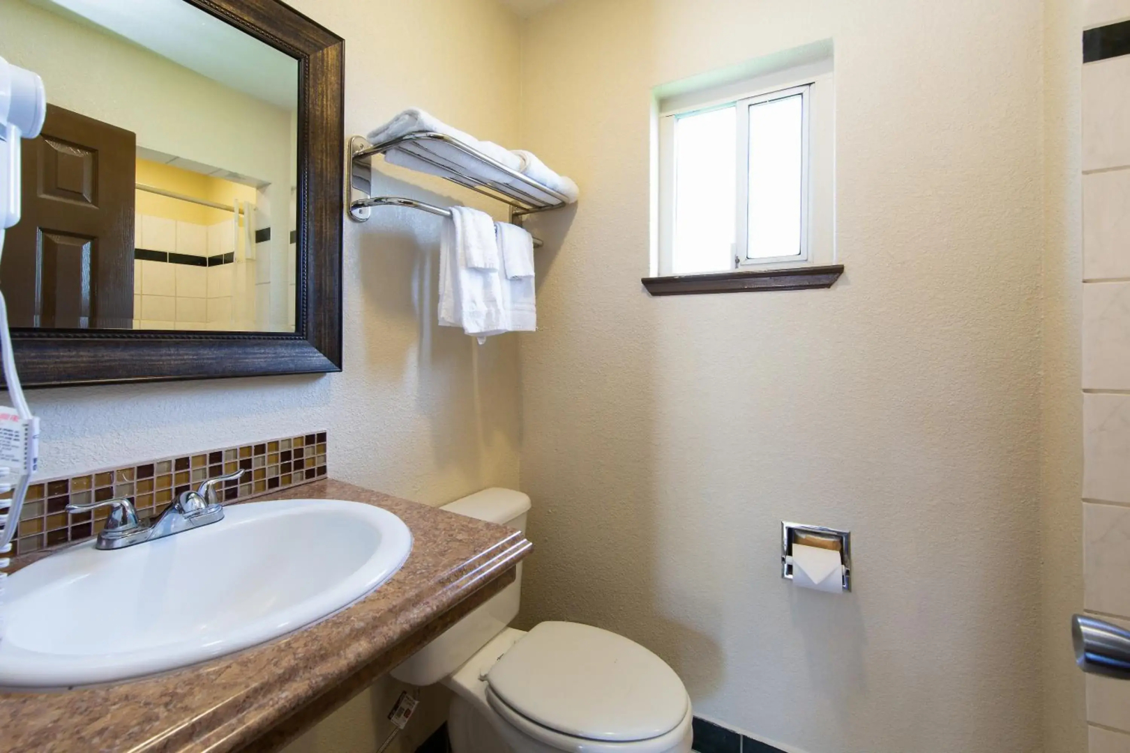 Travelodge by Wyndham Merced Yosemite