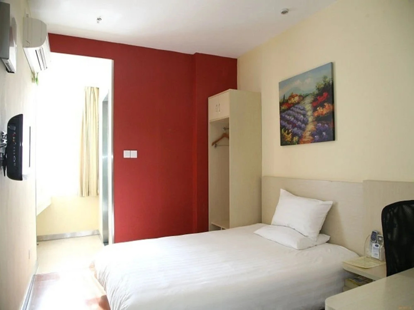 Hanting Express Pingliang New Minzhu Road