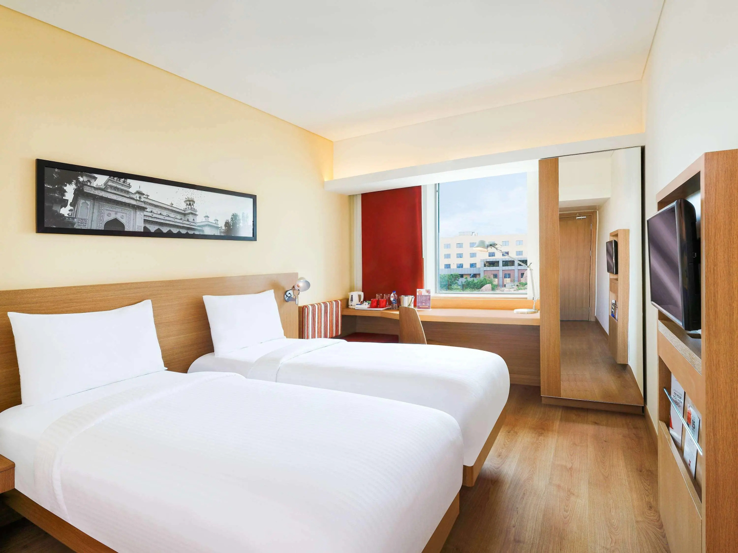 ibis Hyderabad Hitech City Hotel