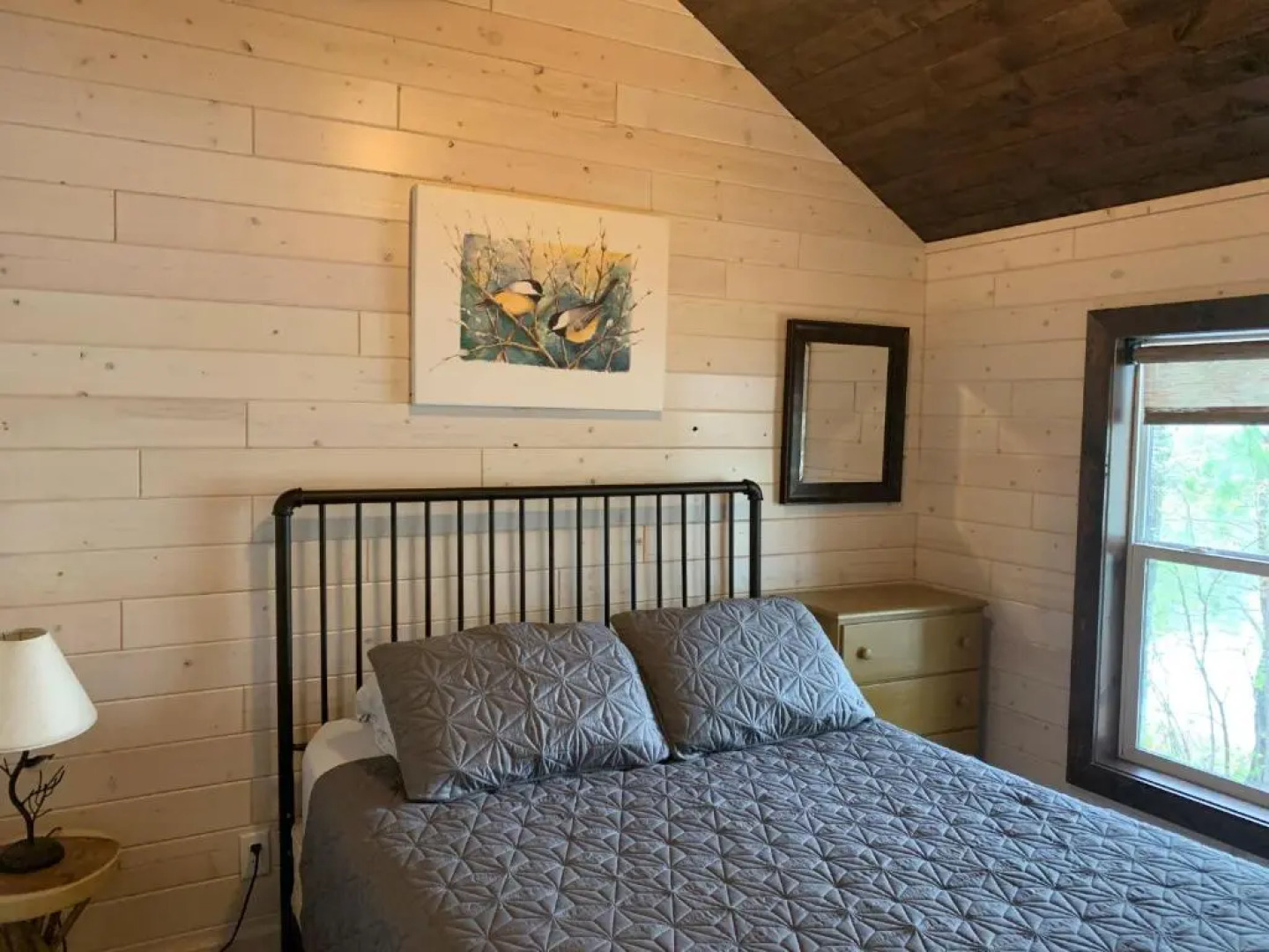 Deerwood Resort - Chickadee Cabin