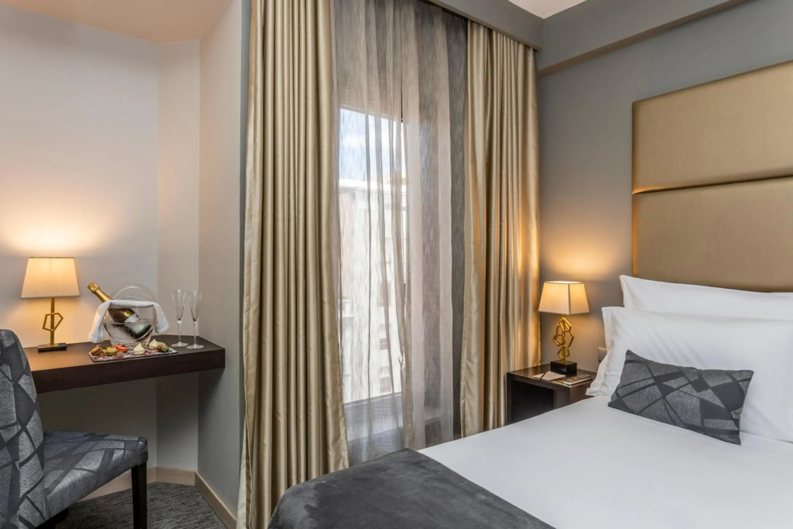 Czar Lisbon Hotel