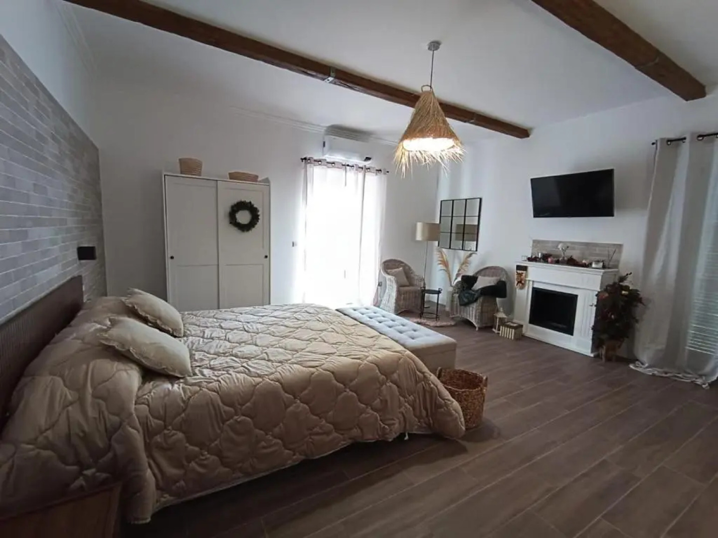 Casa Rosamari - su Lago di Posta Fibreno, Appartamento con camino