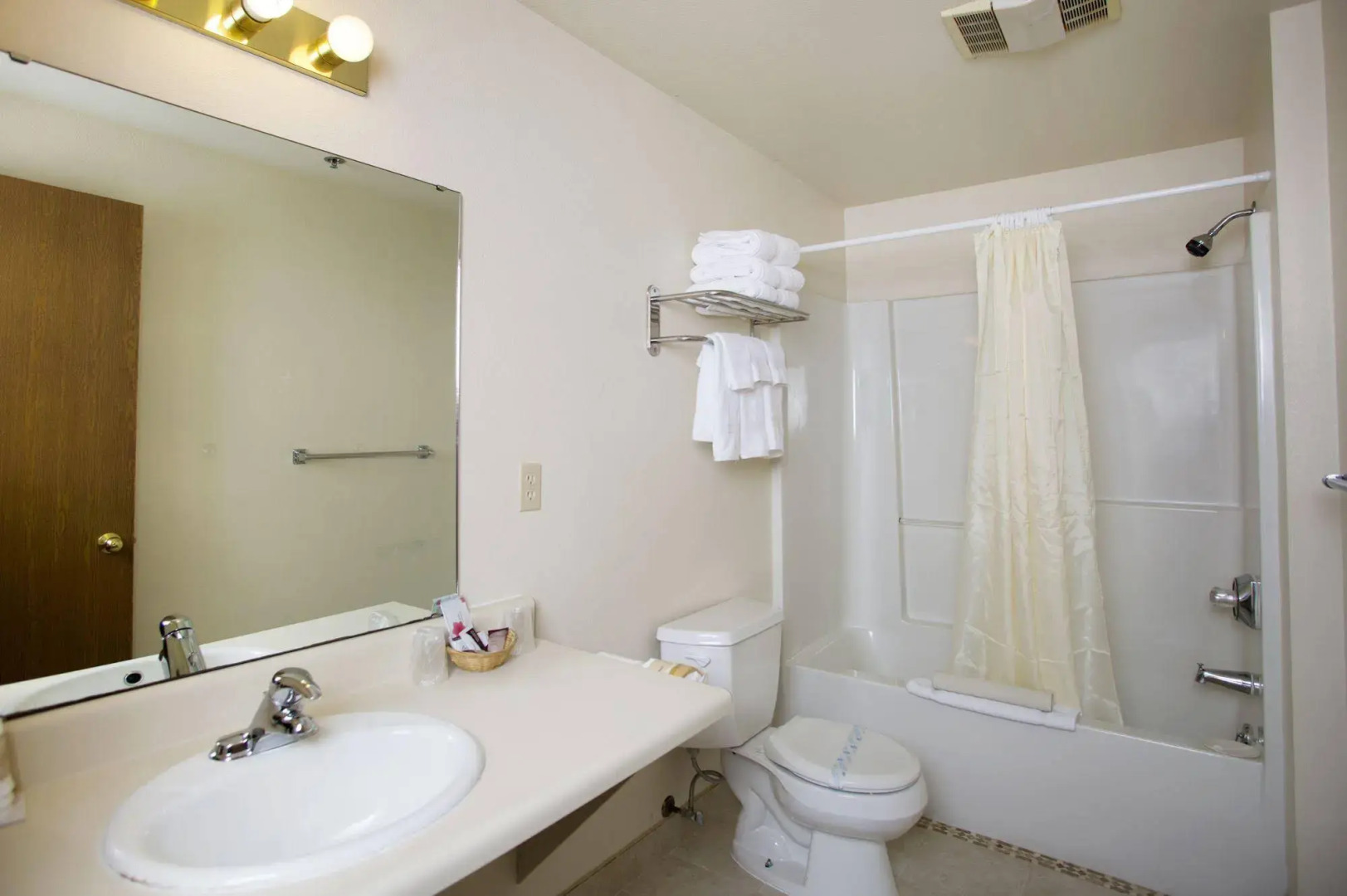 The Royal Victorian Motel