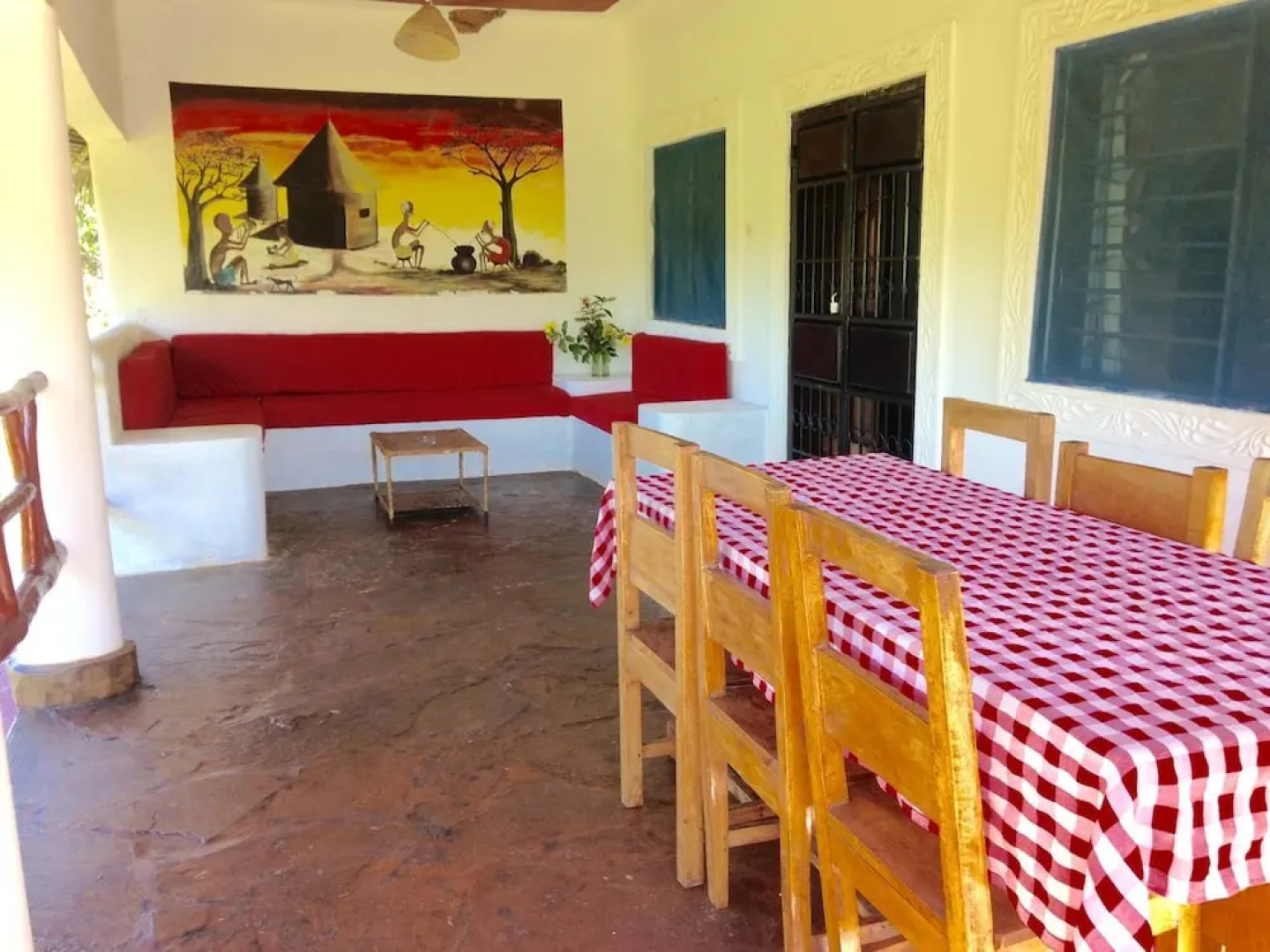 Villa Dora and Holly