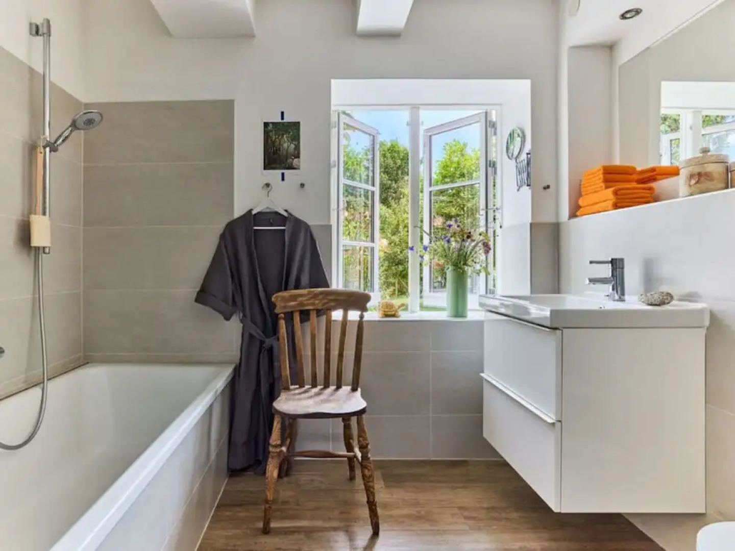 Appelhus Modern Retreat