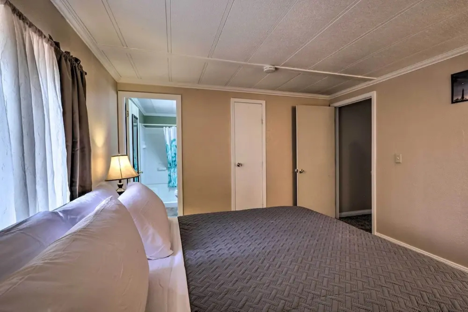 3 Mi to Lake Powell: Page Home w/ Patio & BBQ