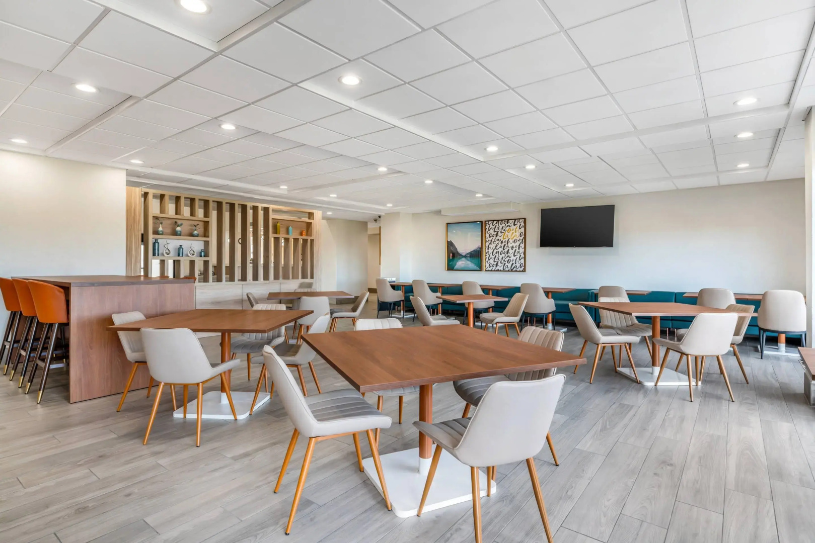 Comfort Inn & Suites Madison East Interstate I-90