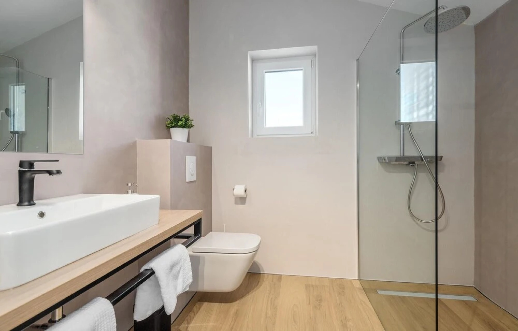 Stunning Home in Sveti Lovrec With 4 Bedrooms, Wifi and Outdoor Swimming Pool