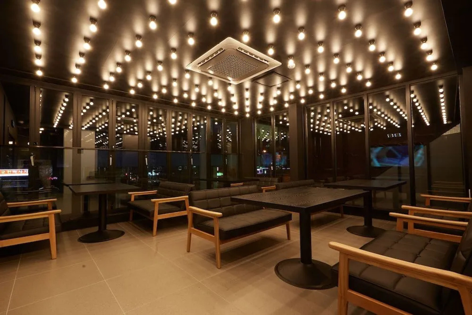 Haru Hotel & Guesthouse - Hostel