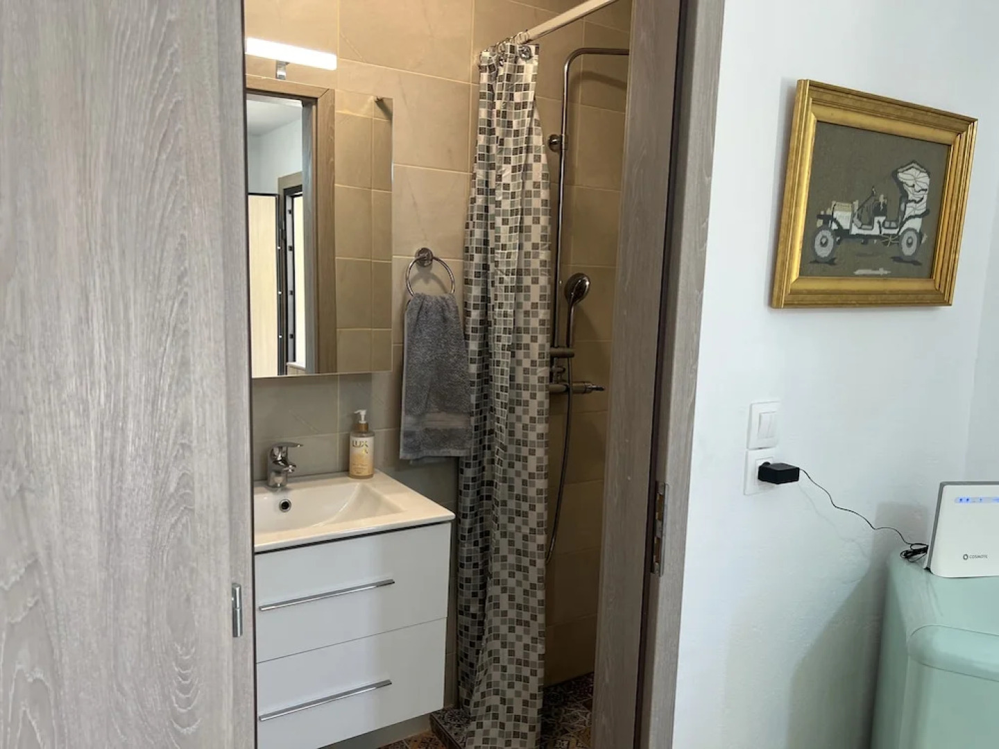 Ecological Studio Flat in Kalyvia Thorikou, Greece