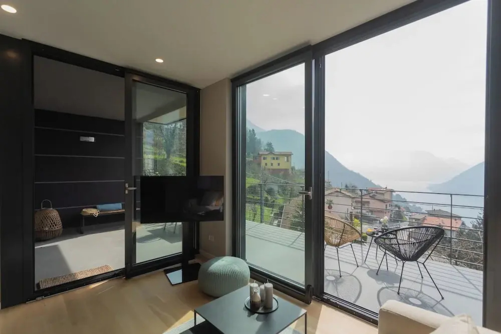 Residenza Maxim With Pool by Rent all Como