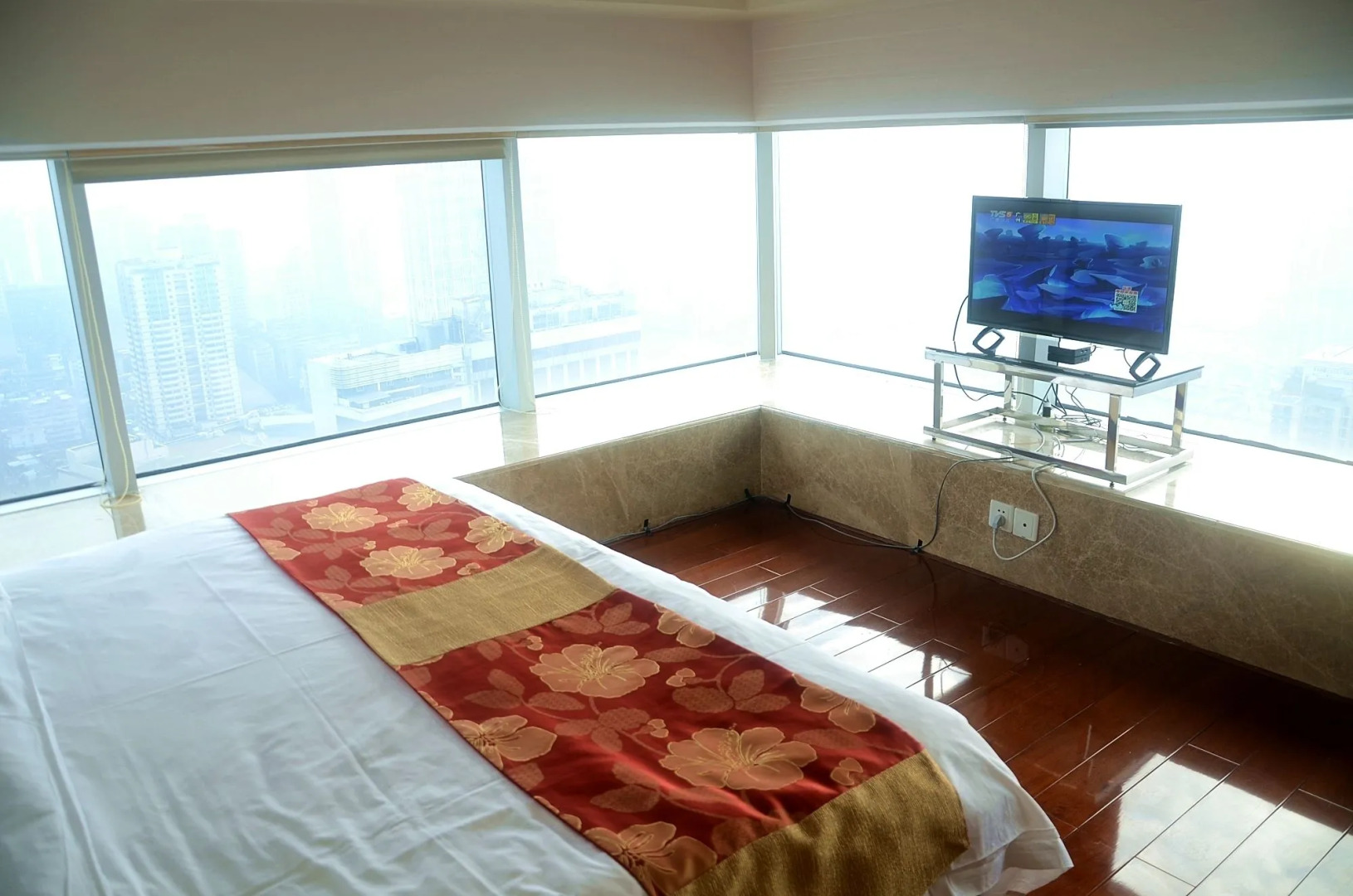 South & North International Apartment