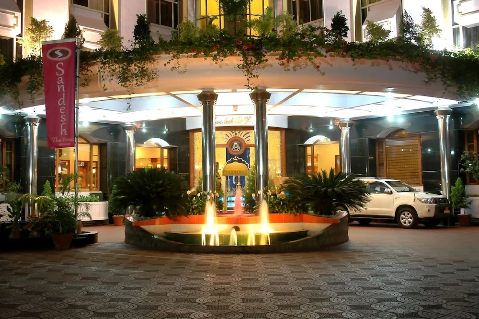 Sandesh The Prince - 4 Star Hotel