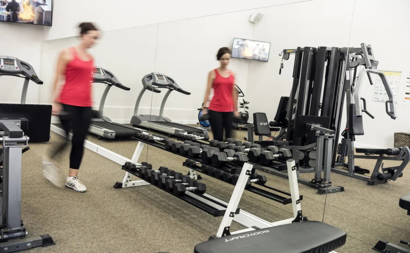 Pier 21 Riverside Apartment Hotel