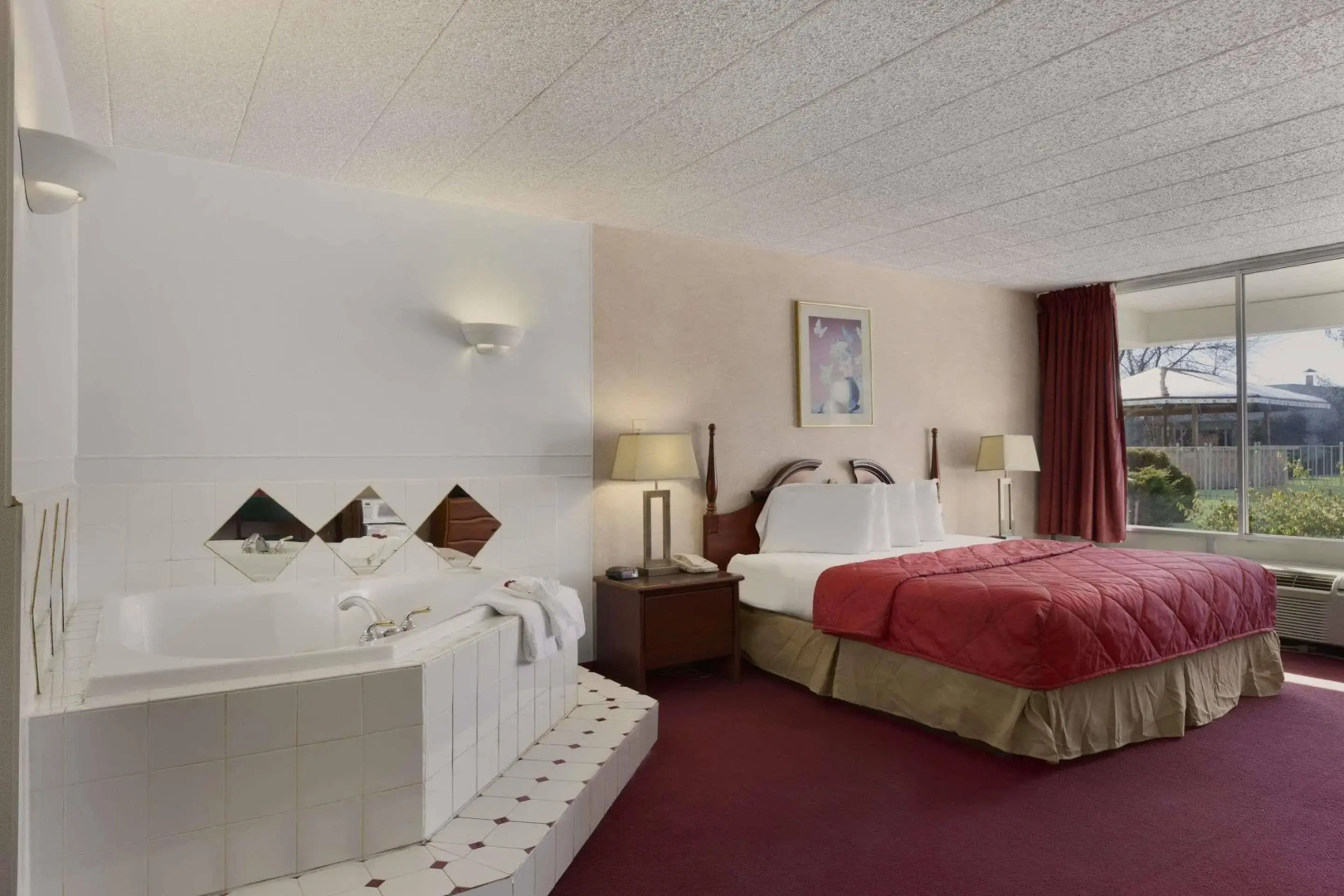 Red Carpet Inn Hazleton