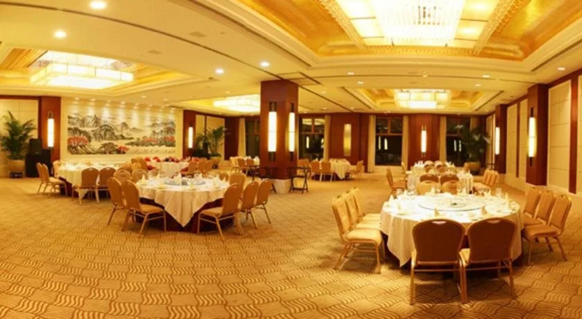 Bolong Lakeview Resort