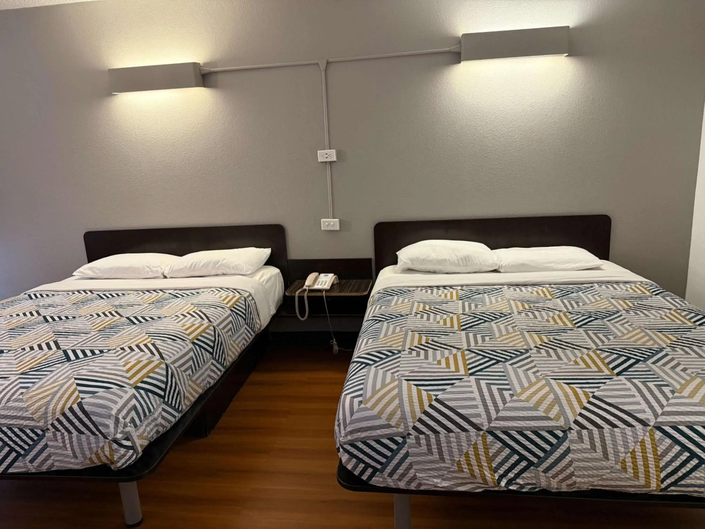 Motel 6 Joliet, IL - I-80