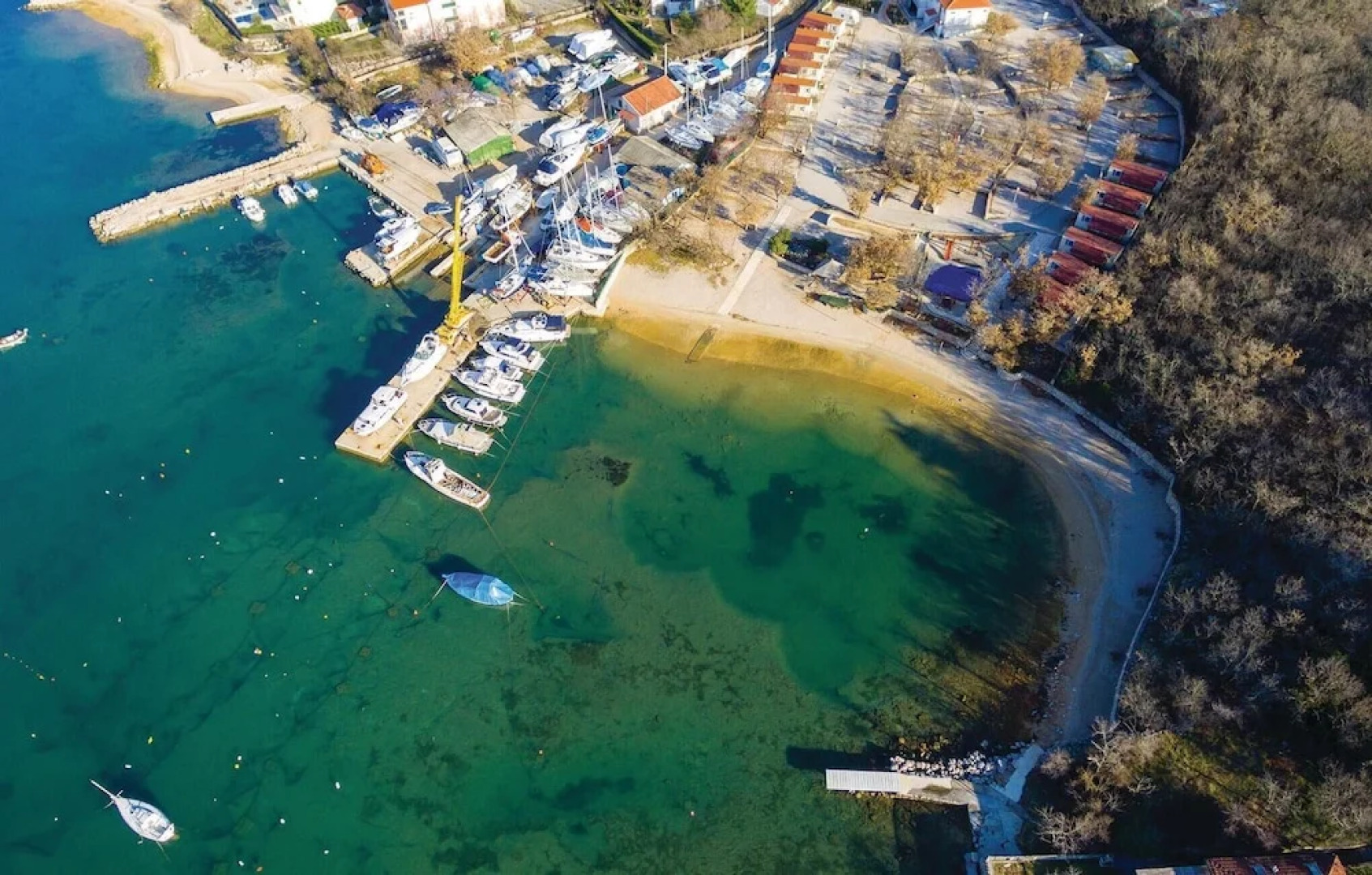 Amazing Home in Klimno With Wifi and 5 Bedrooms