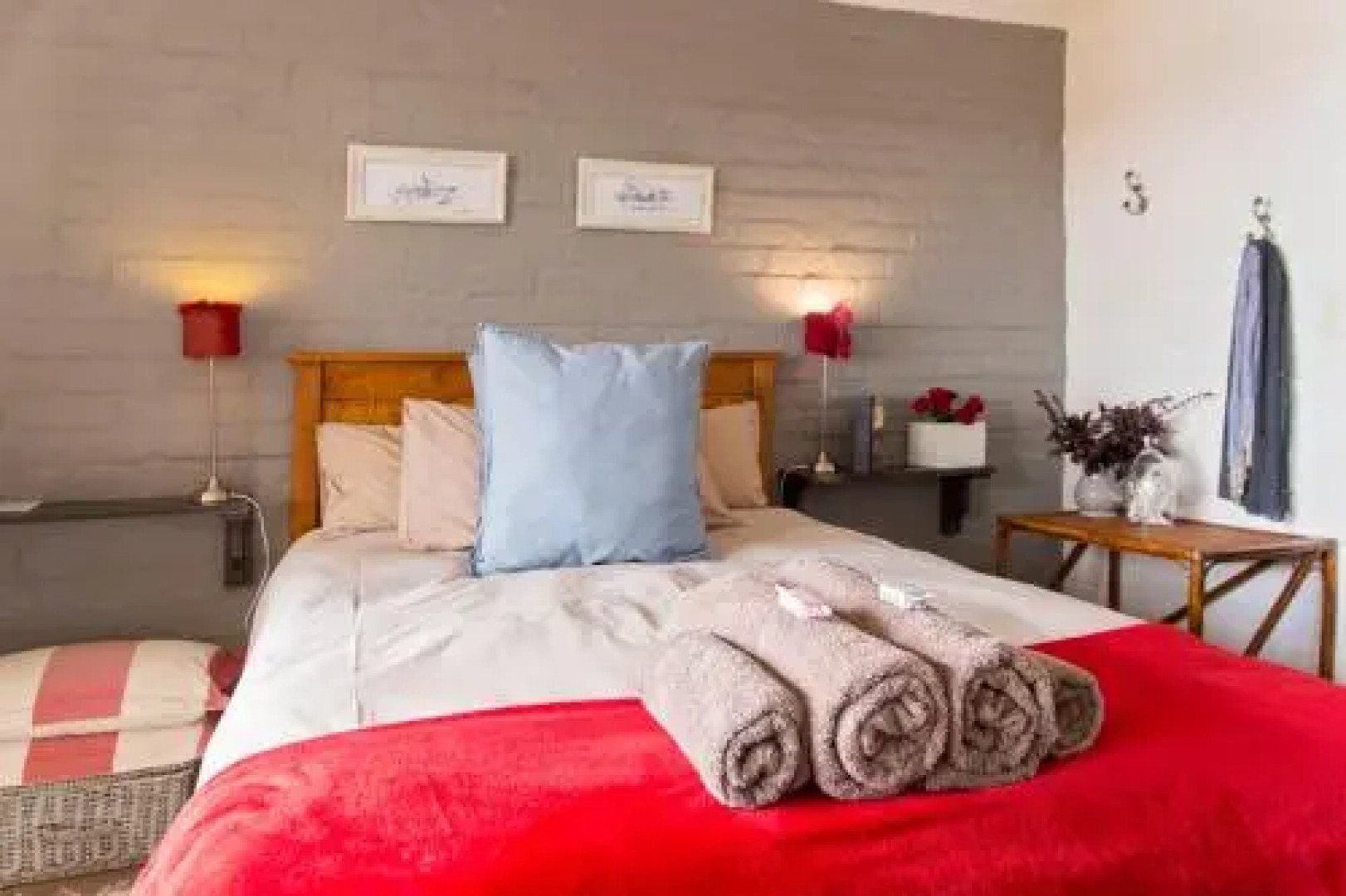 Waterside Le Bonheur Croc Farm