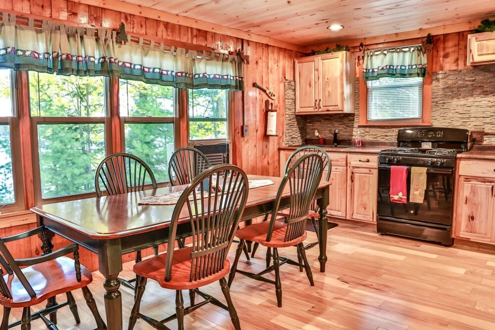 Birch Point - 2 Br Cottage