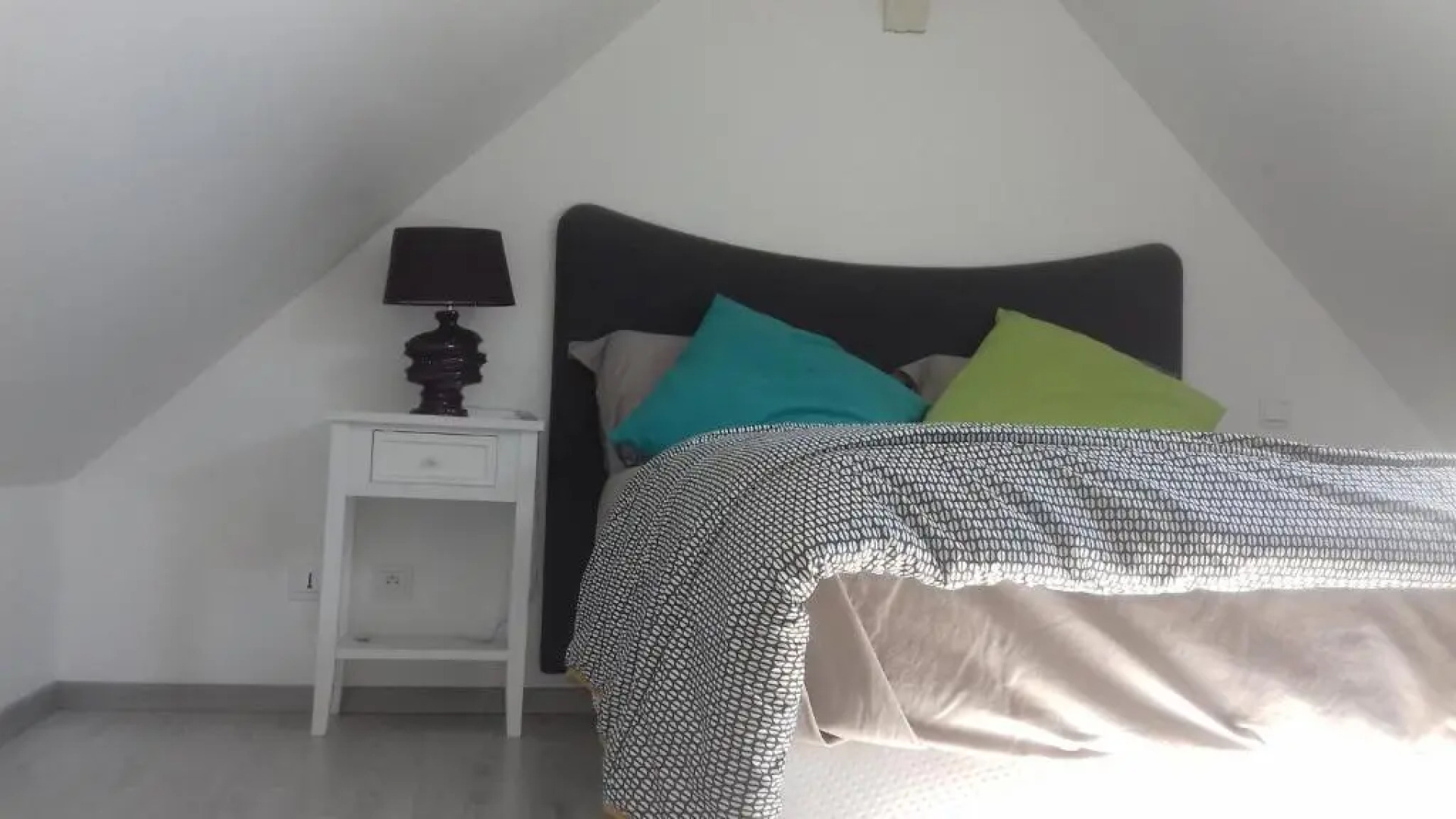 Beau Studio Au Calme Proche de la Cathedrale (Adults Only)