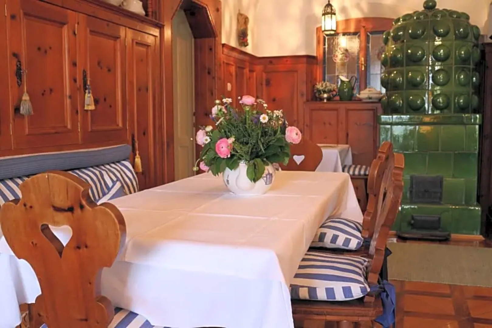 Hotel Seeschll Velden