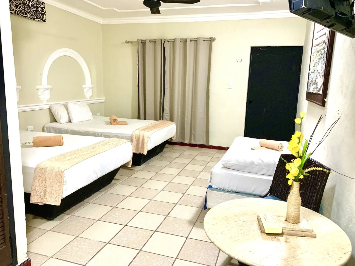 Eco Hotel Green River