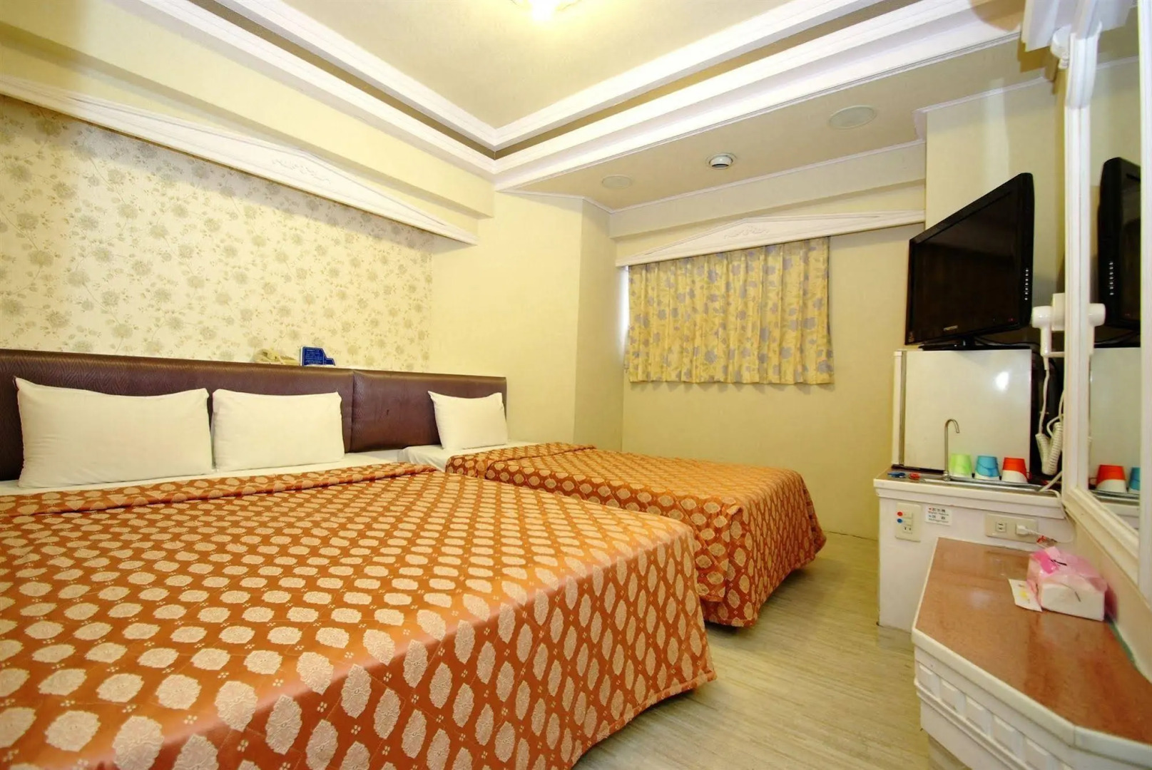 Shun Yu Business Hotel