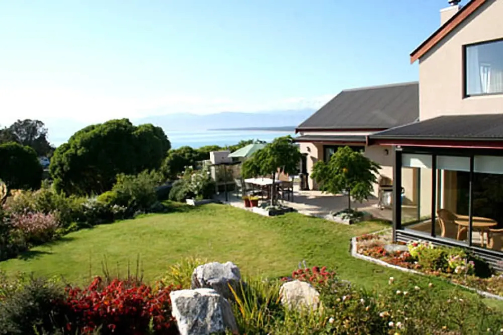 Clayridge House and cottage