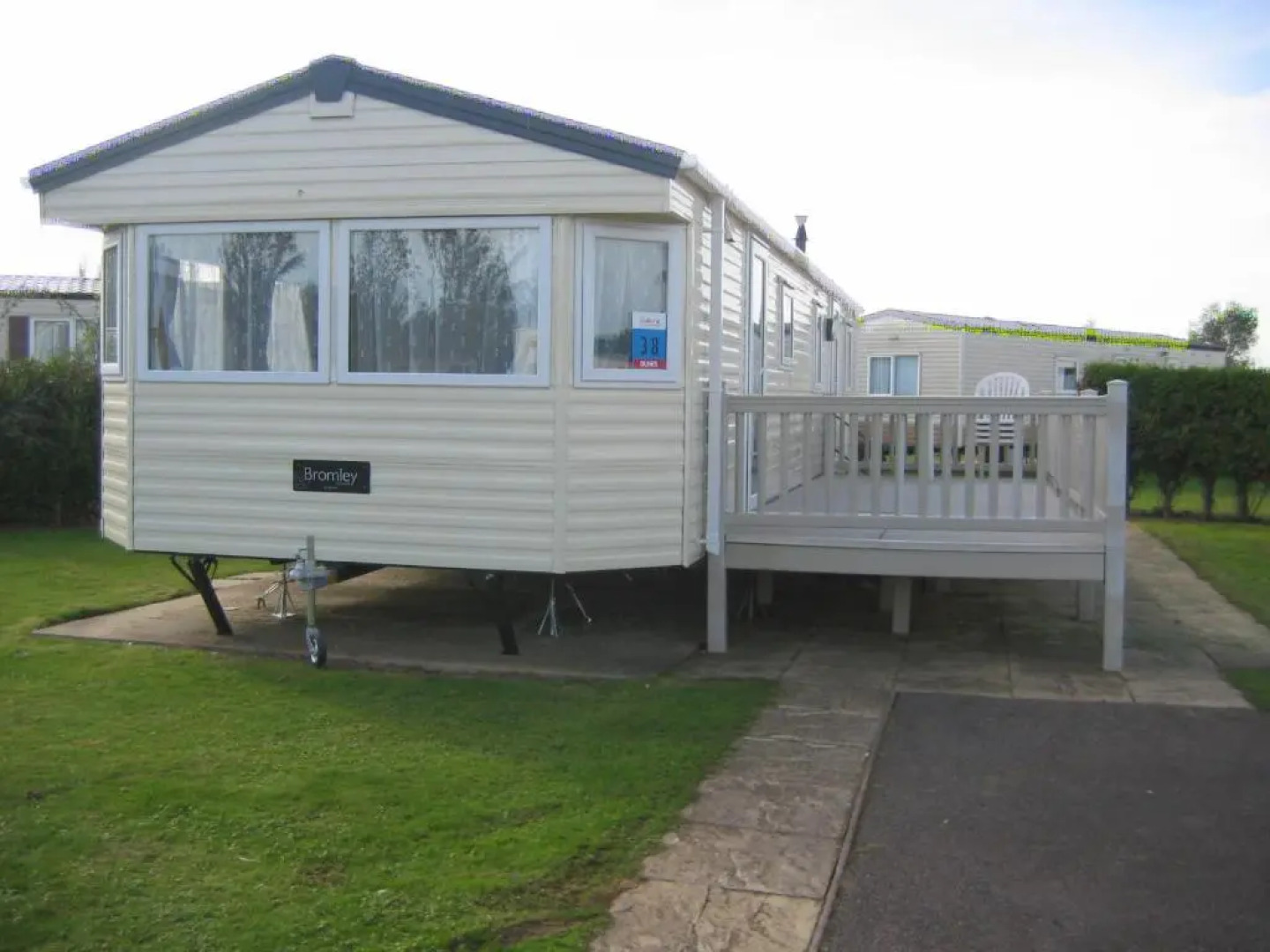 10 Berth 4 Bedroom Butlins Caravan