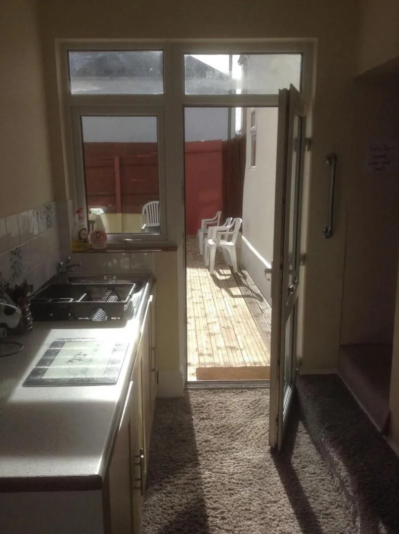 Singer House Guest House