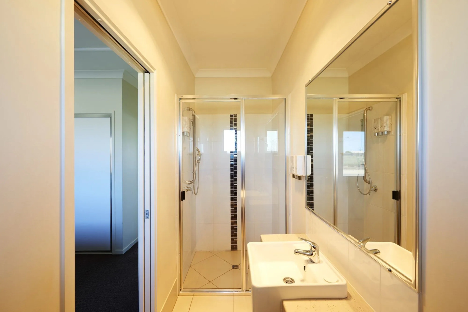 Blackwater Central Motel