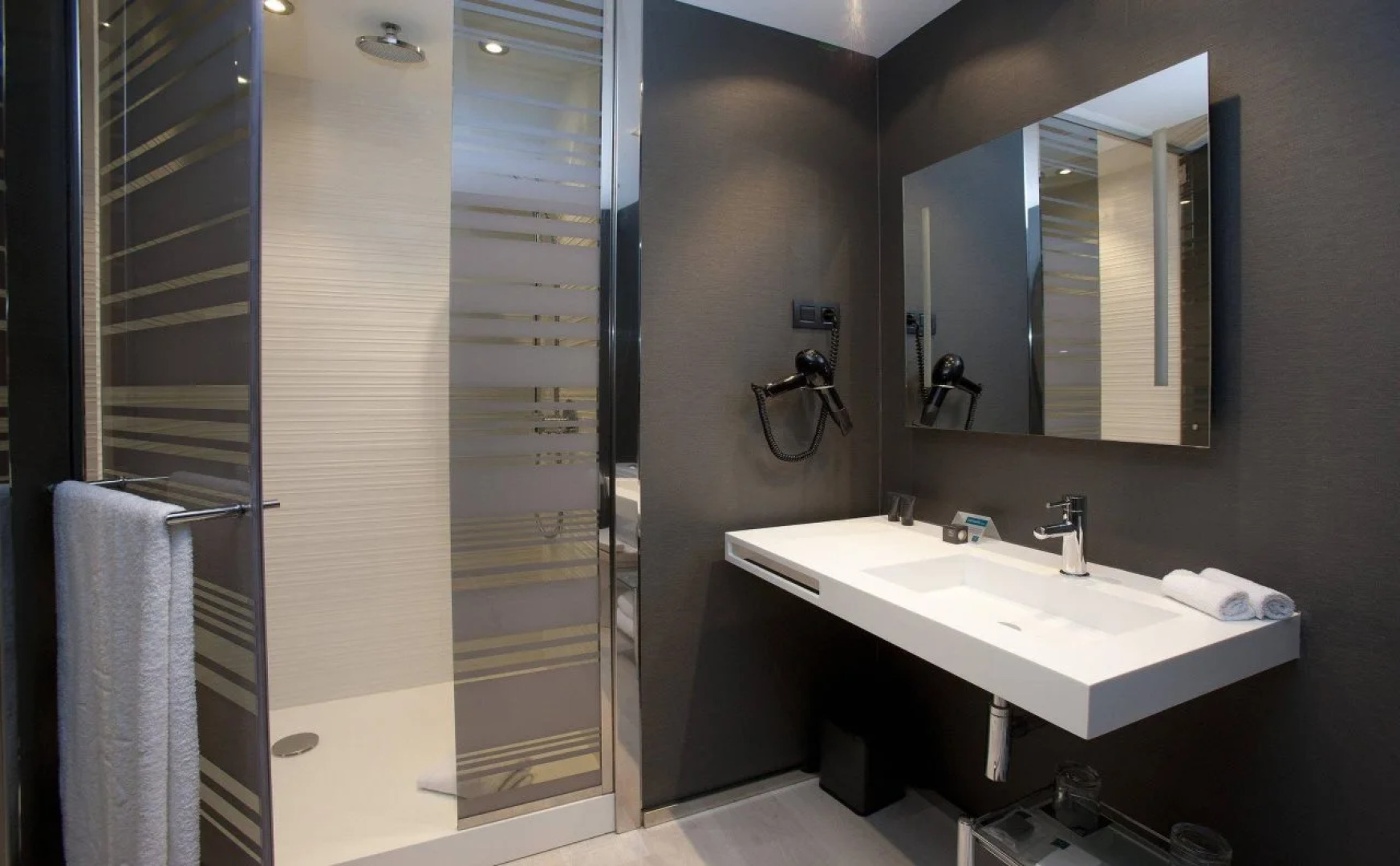 Отель SH Colon Valencia