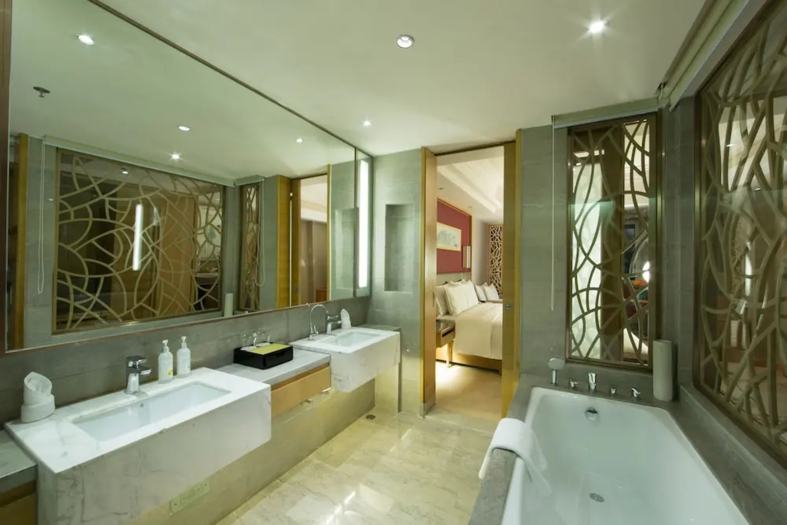 Tai'an Luxury Blue Horizon Hotel