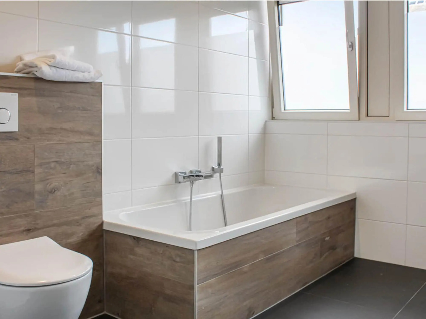 Atmospheric Villa With Nice Garden, in a Holiday Park at the Water in Friesland